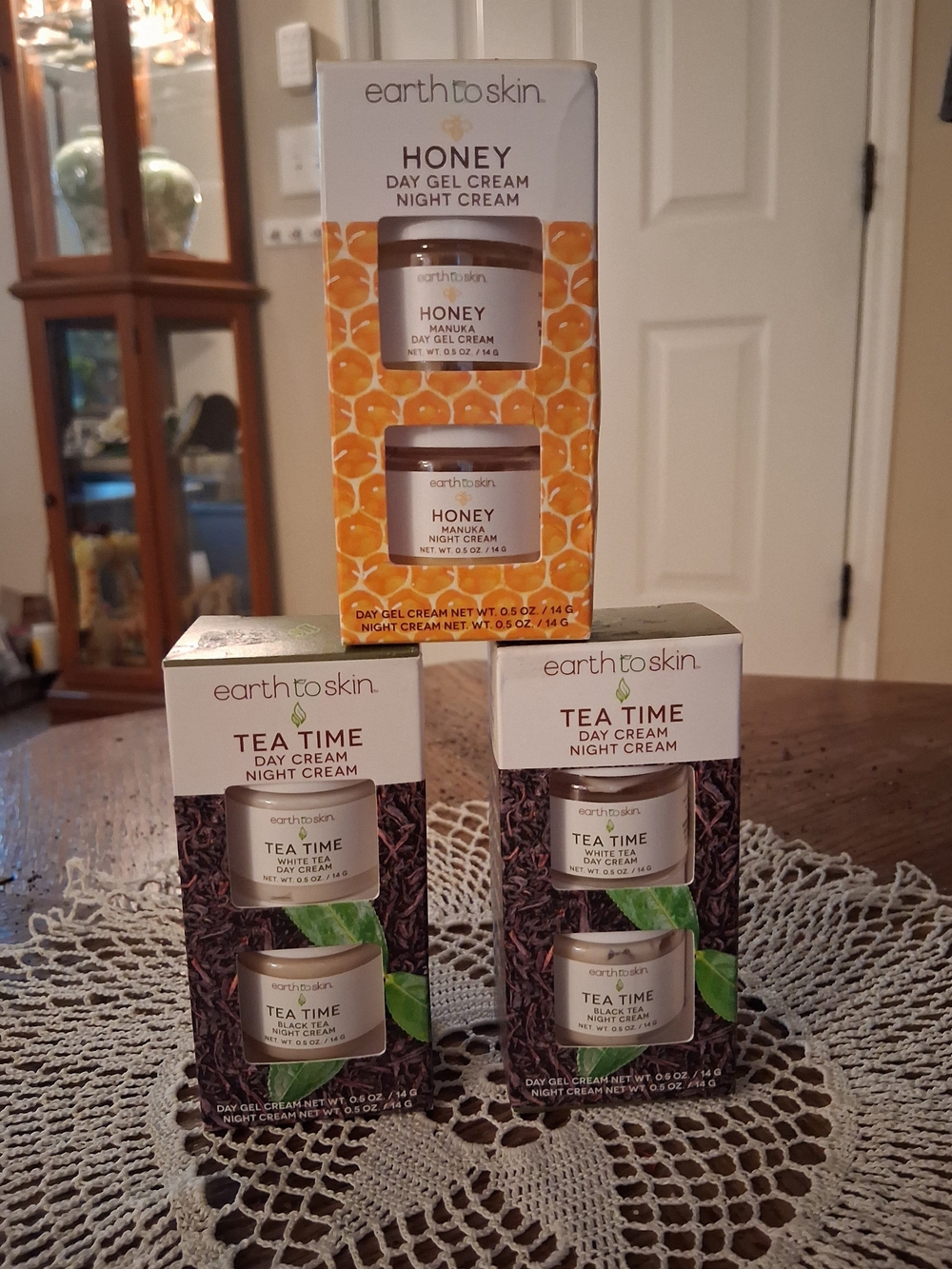Earth To Skin Day And Night Cream Set Bundle